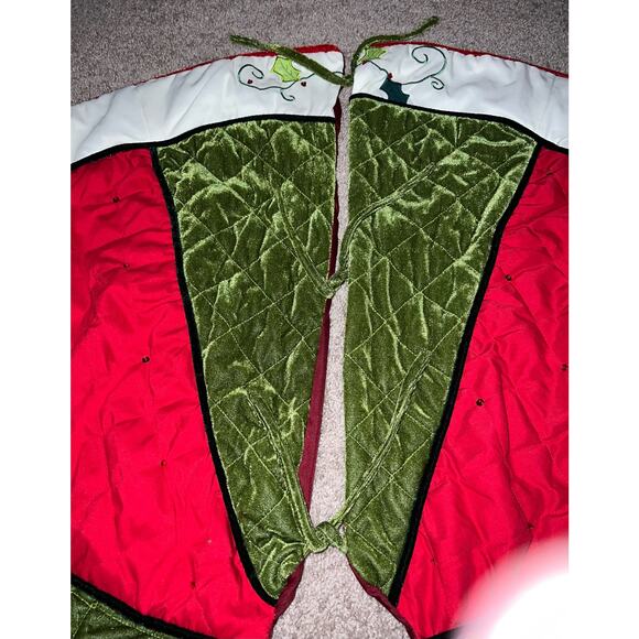 50" Poinsettia Velvet Sateen Pierced Quilted Embroidered Christmas Tree Skirt - Picture 8 of 12